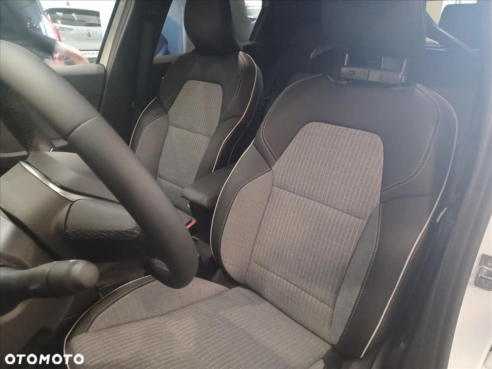 Renault Clio - 5