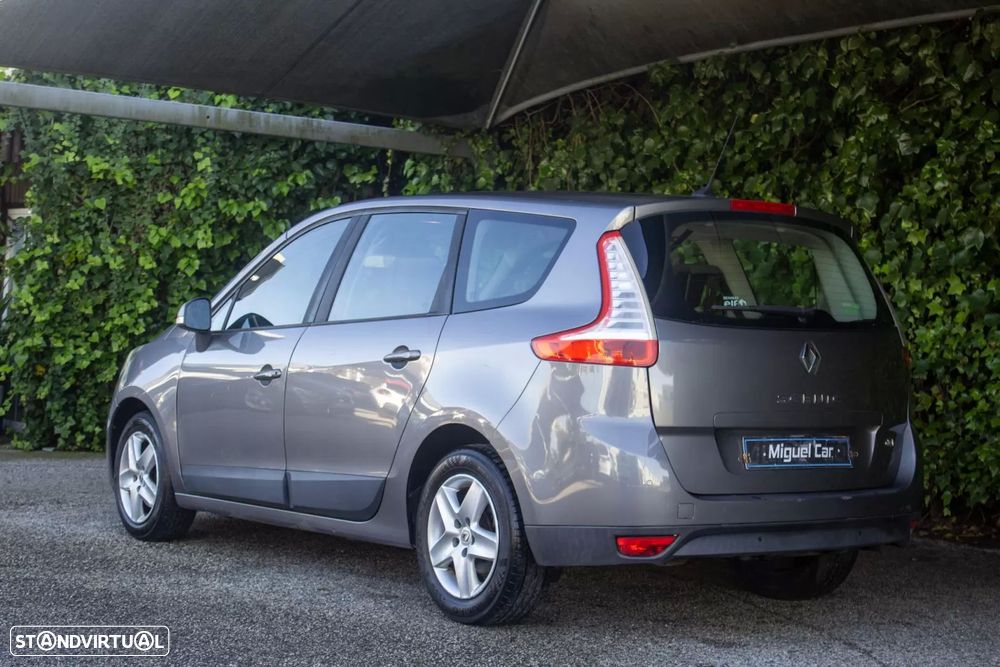 Renault Scénic 1.5 dCi Dynamique S - 8