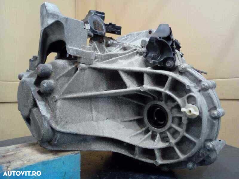 Cutie de viteze Dacia Duster; 1.5 DCI; 2x4; 6 Trepte; 2016; TL 4077 - 1