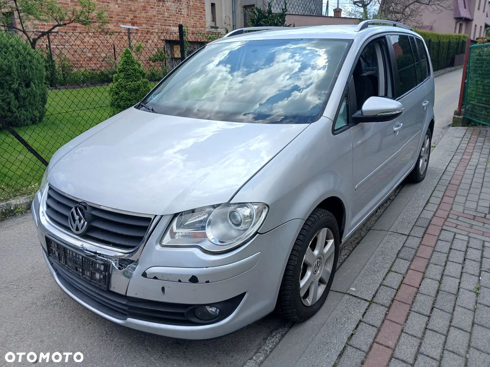 Volkswagen Touran 1.9 TDI Highline - 1