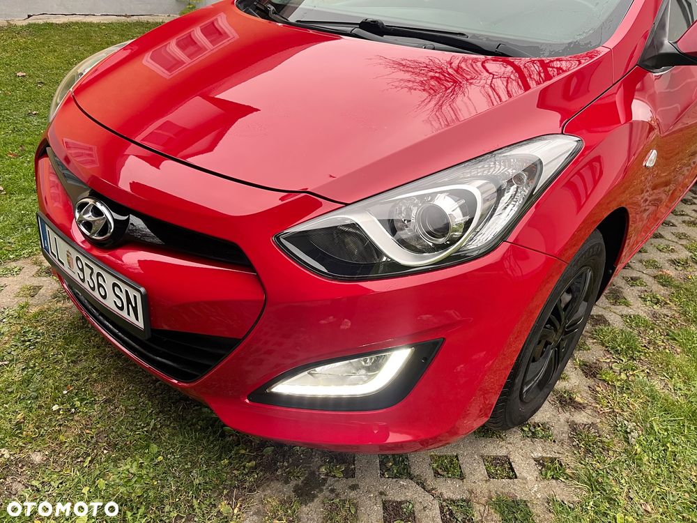 Hyundai i30 i30cw 1.4 Trend - 23