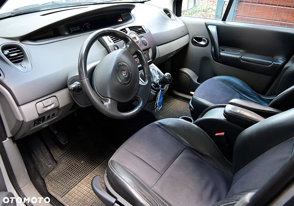 Renault Scenic - 6