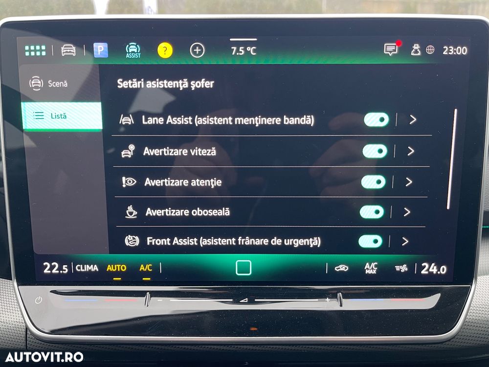 Volkswagen Golf 1.5 eTSI DSG MHEV Style - 21