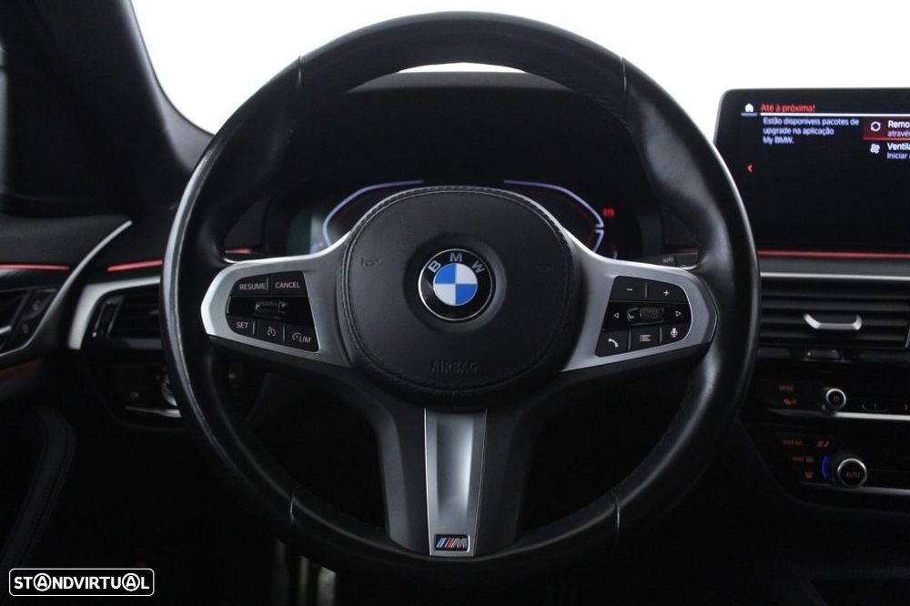 BMW 520 d Pack Desportivo M Auto - 19