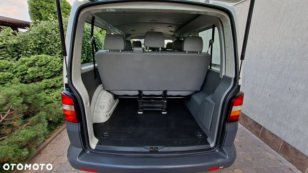 Volkswagen Caravelle L1 Trendline - 12