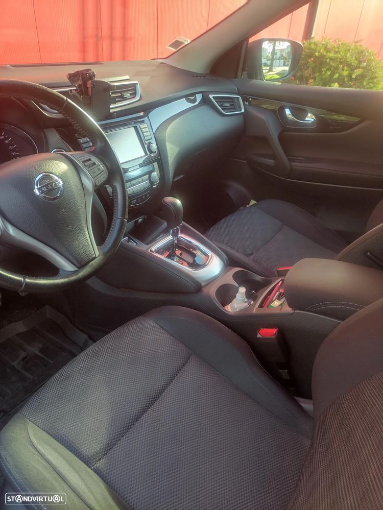 Nissan Qashqai 1.6 dCi N-Connecta Xtronic - 4