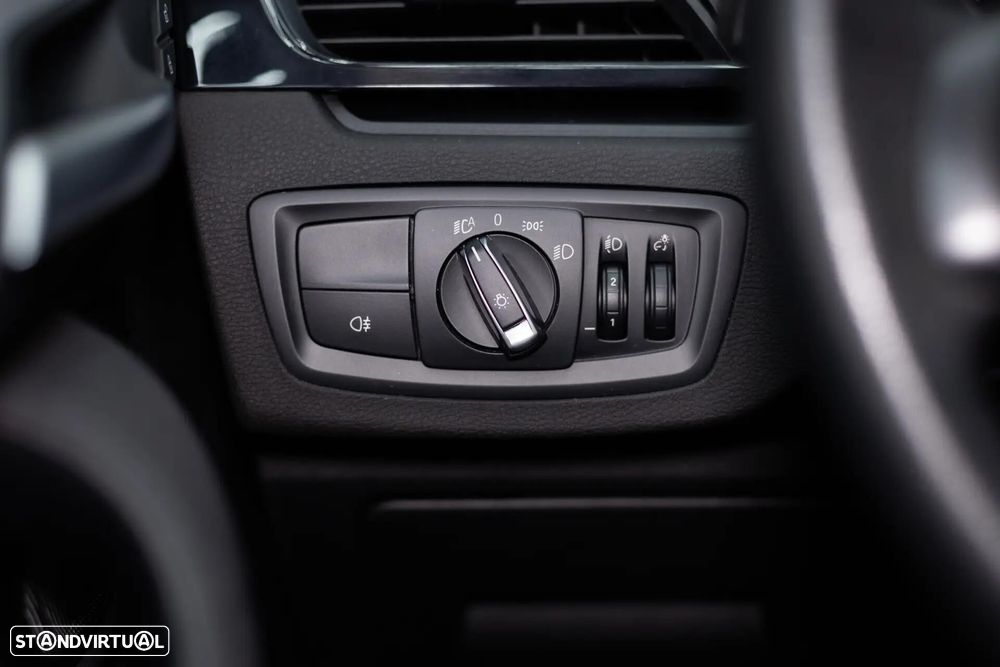 BMW X1 16 d sDrive Line Sport Auto - 38