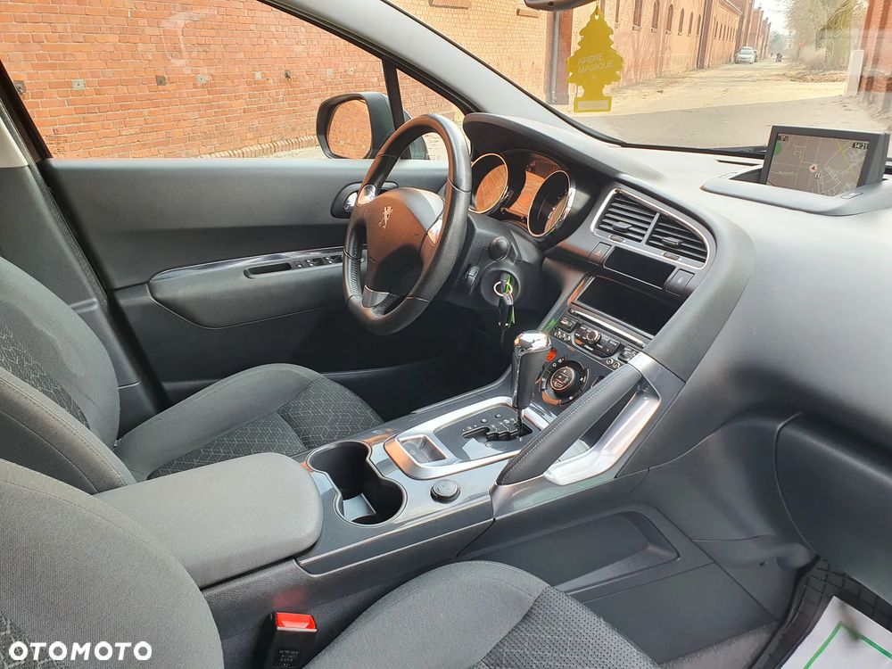 Peugeot 3008 1.6 BlueHDi Allure S&S EAT6 - 10