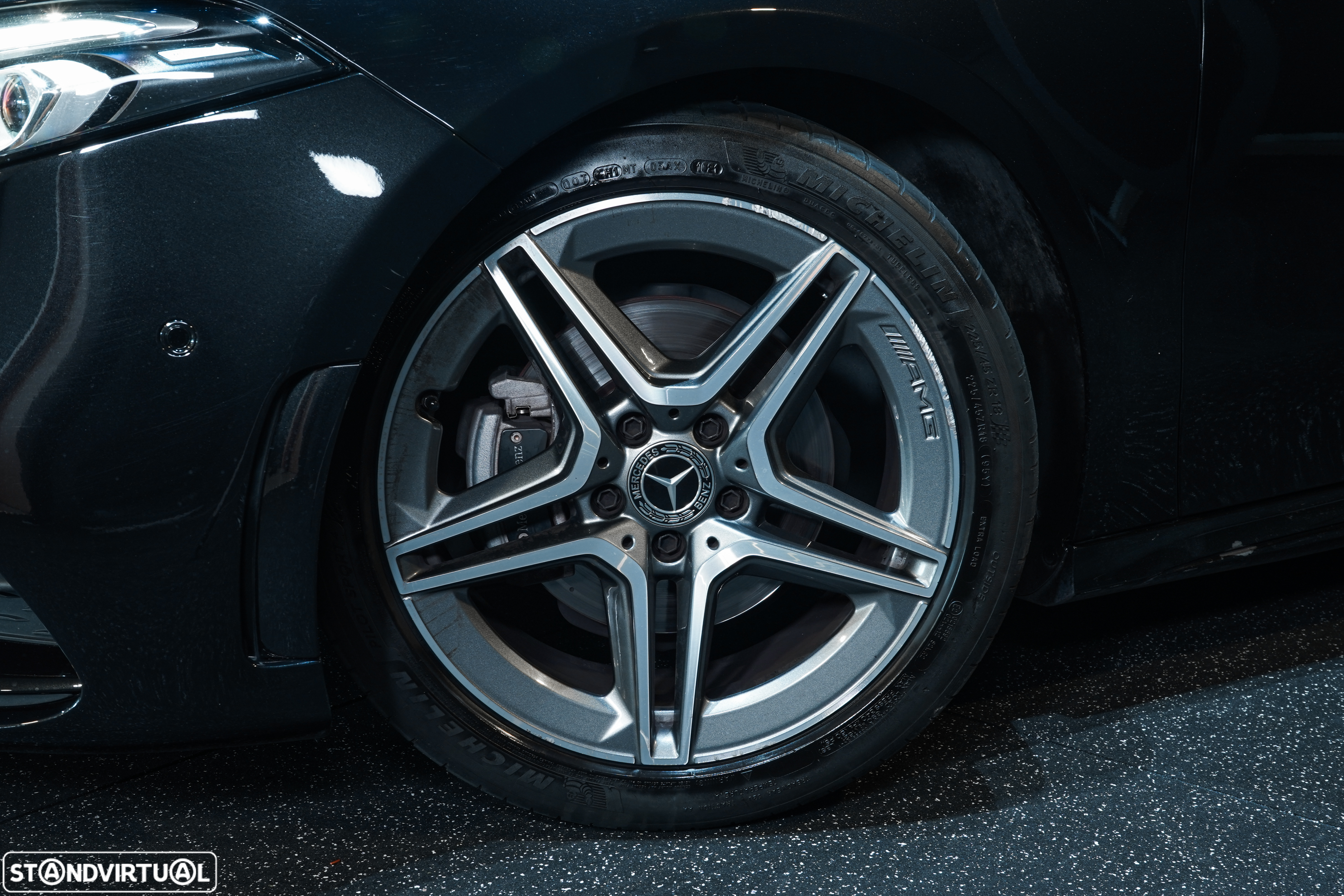 Mercedes-Benz A 180 d 7G-DCT AMG Line - 7