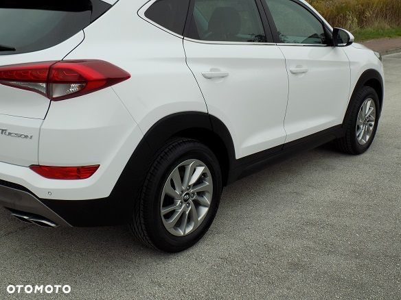 Hyundai Tucson 1.6 Turbo 2WD Navi - 16
