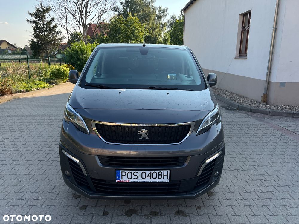 Peugeot Traveller - 10