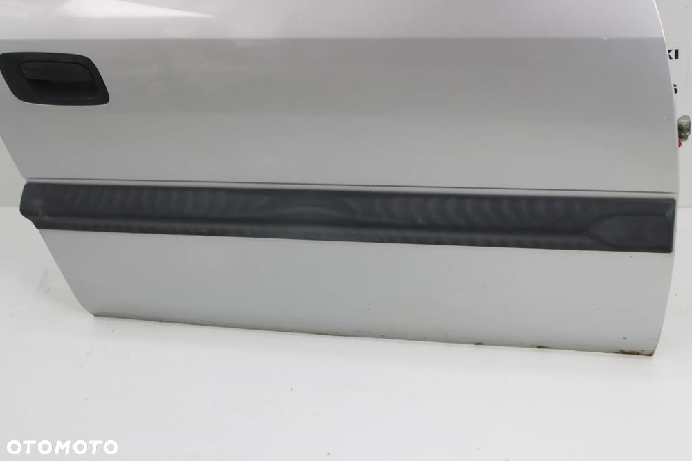 Opel Zafira A Drzwi Prawy Przód Z157 - 4