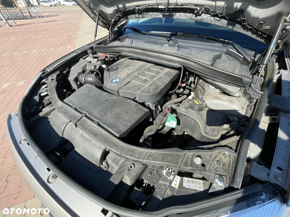 BMW X1 sDrive18d Sport Line - 27