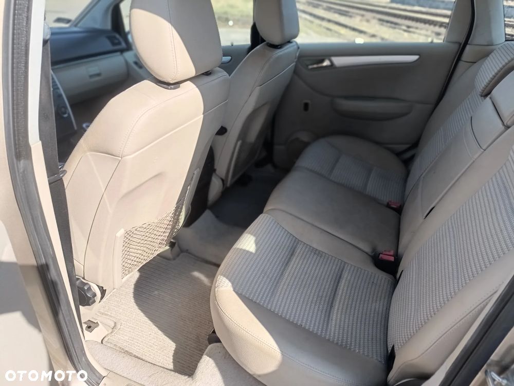 Mercedes-Benz Klasa B - 12