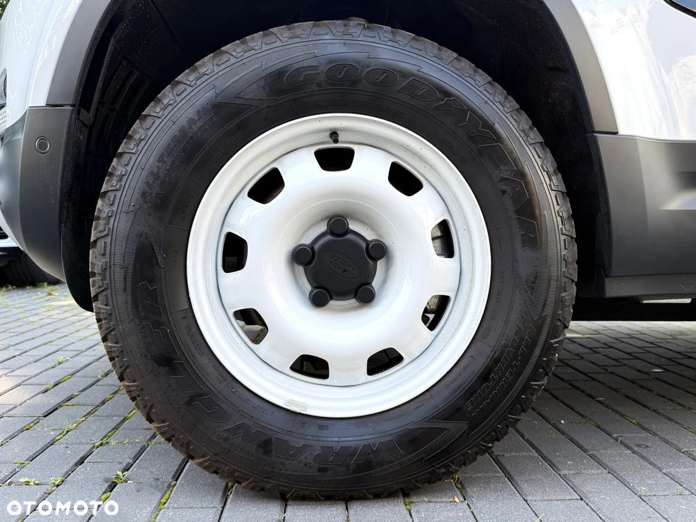 Land Rover Defender 3.0 D250 mHEV S - 8