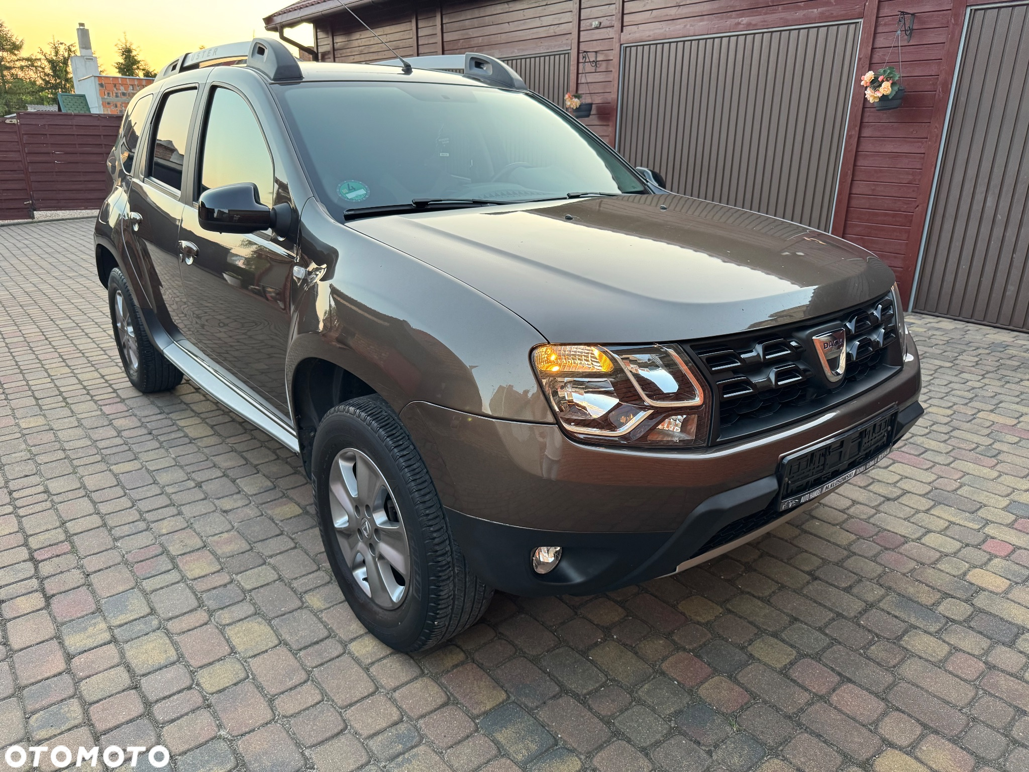 Dacia Duster 1.6 SCe Prestige - 11