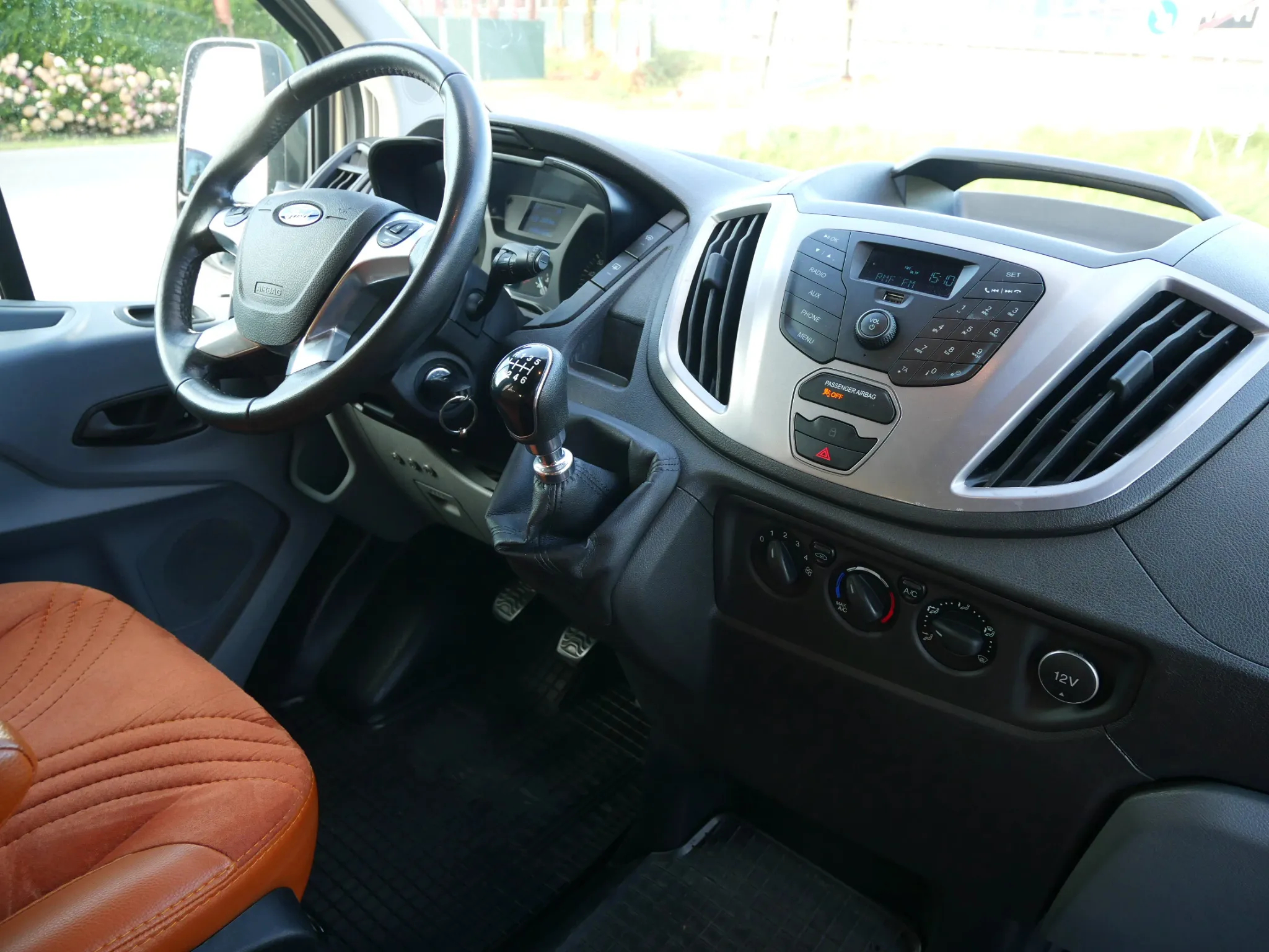 Ford Transit - 17