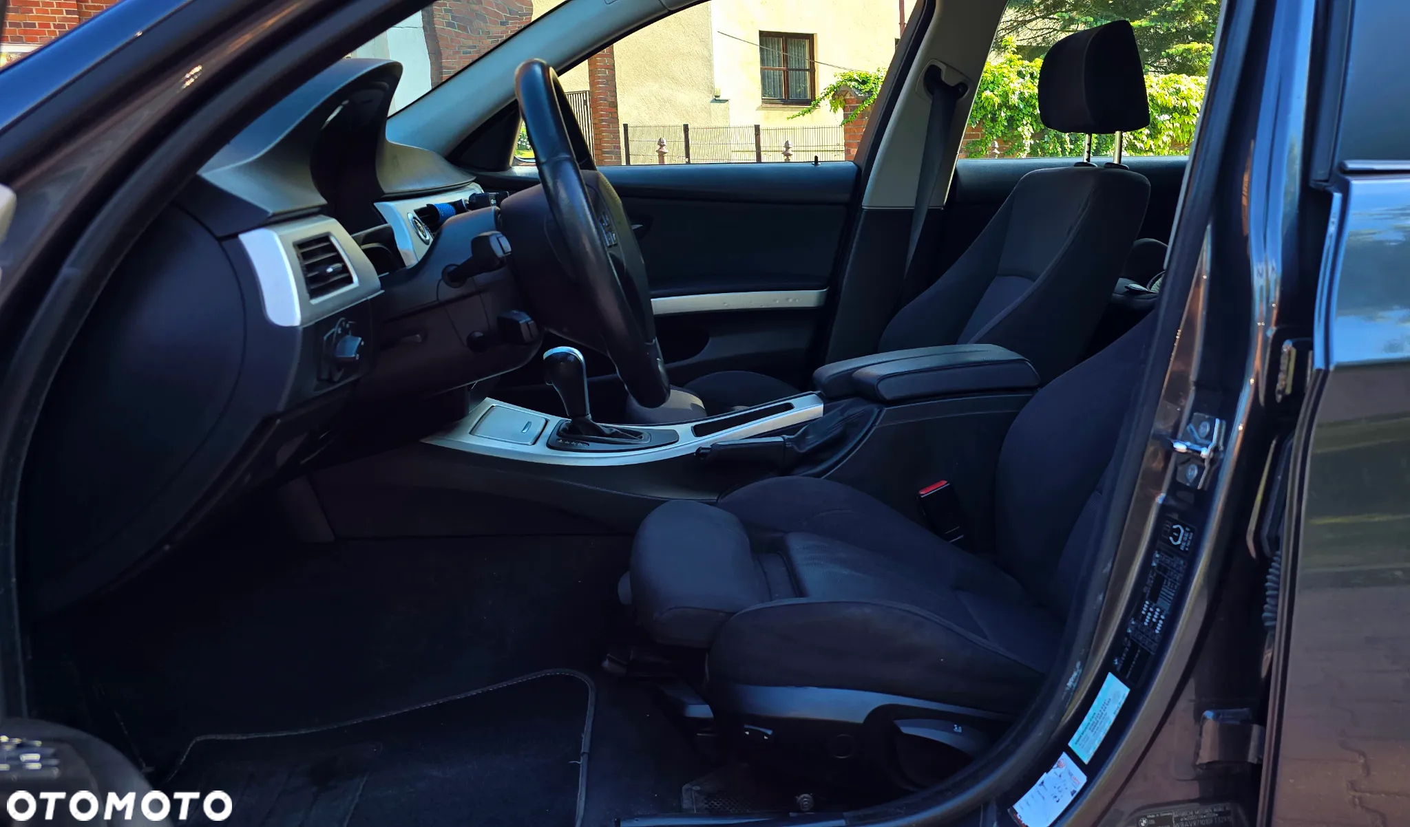 BMW Seria 3 320i Touring - 6