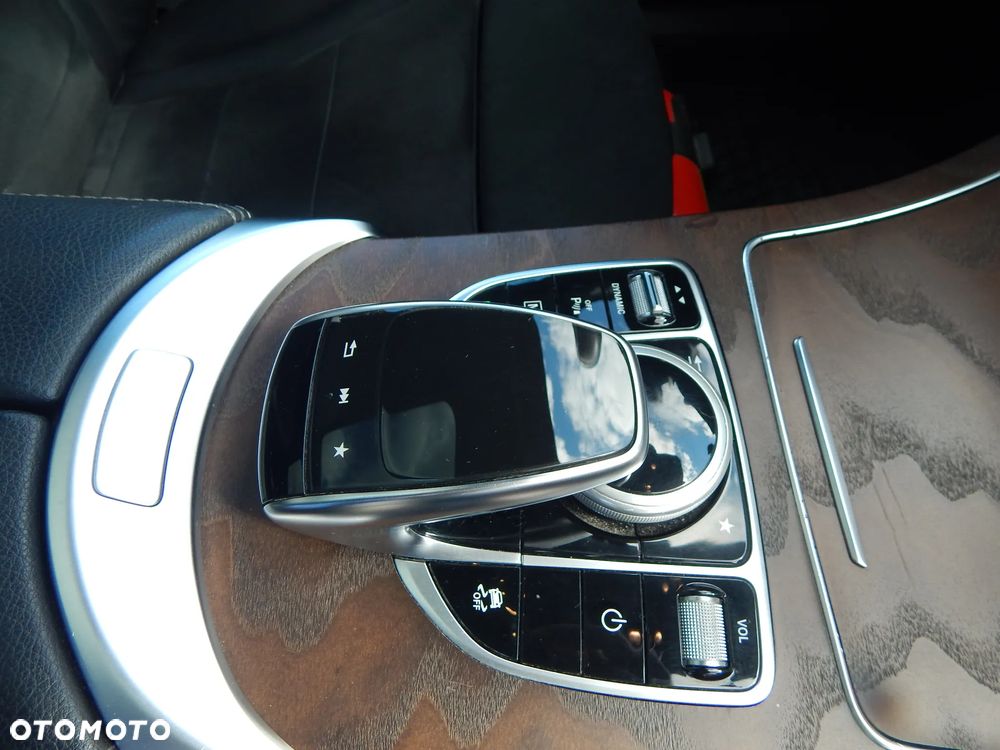 Mercedes-Benz GLC - 13