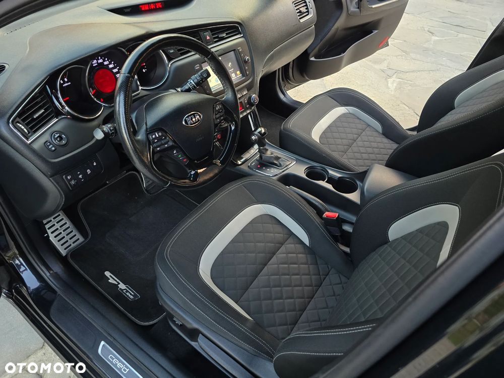 Kia Ceed 1.6 CRDi DCT GT Line - 28
