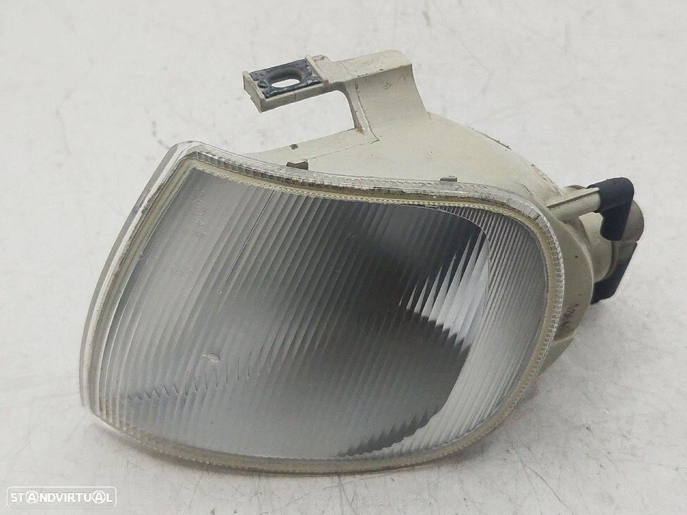 Farolim De Pisca Frente Esq Volkswagen Polo (6N) - 2