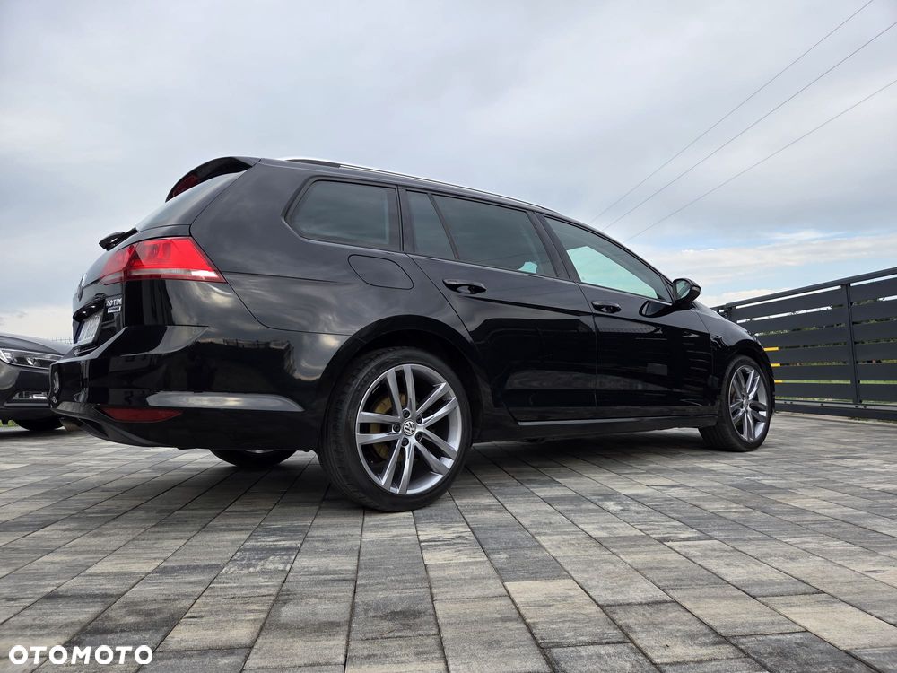 Volkswagen Golf 2.0 TDI BlueMotion Technology Lounge - 19