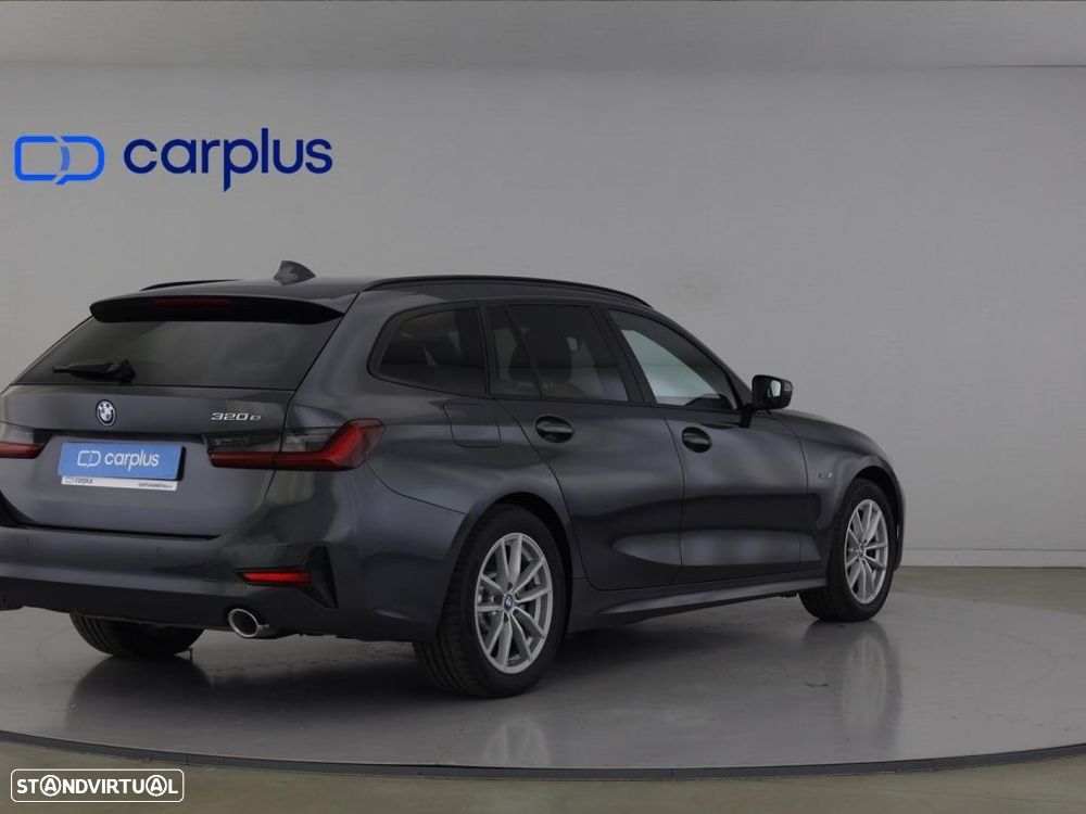BMW 320 e Touring Auto - 7
