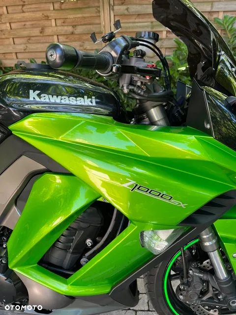 Kawasaki Ninja 1000 SX - 13