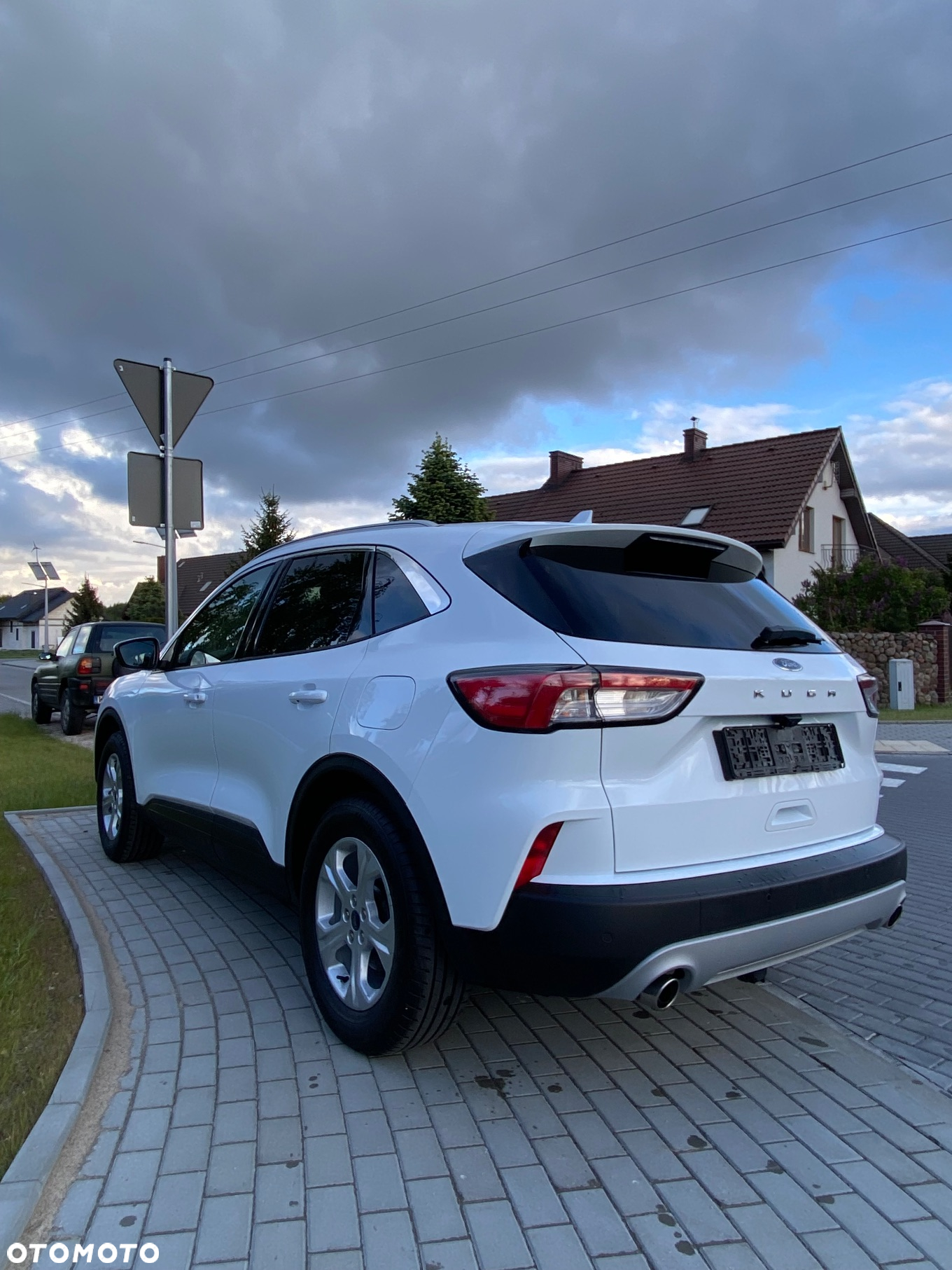 Ford Kuga 1.5 EcoBlue FWD Titanium - 17