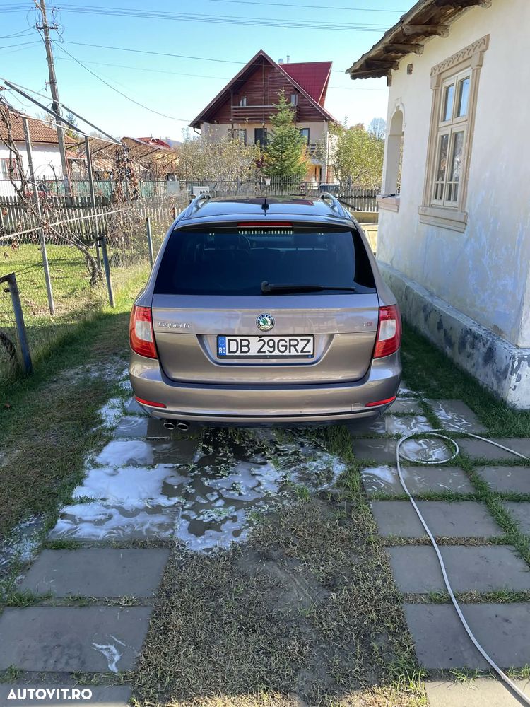 Skoda Superb 2.0 TDI Elegance - 5