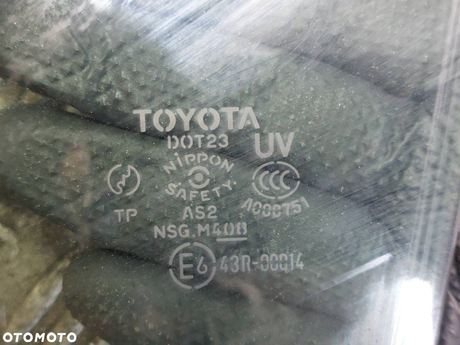 SZYBA DRZWI LEWY PRZÓD TOYOTA RAV4 II LIFT 5D - 2