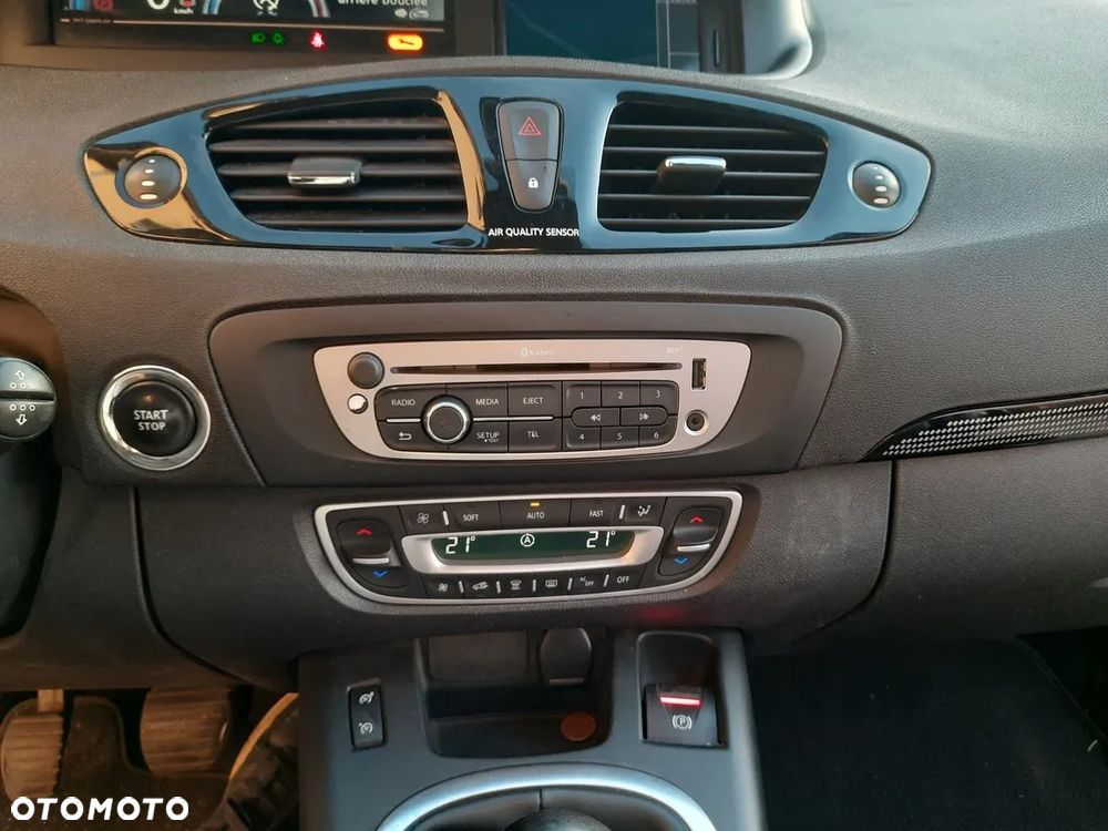 Renault Grand Scenic - 21