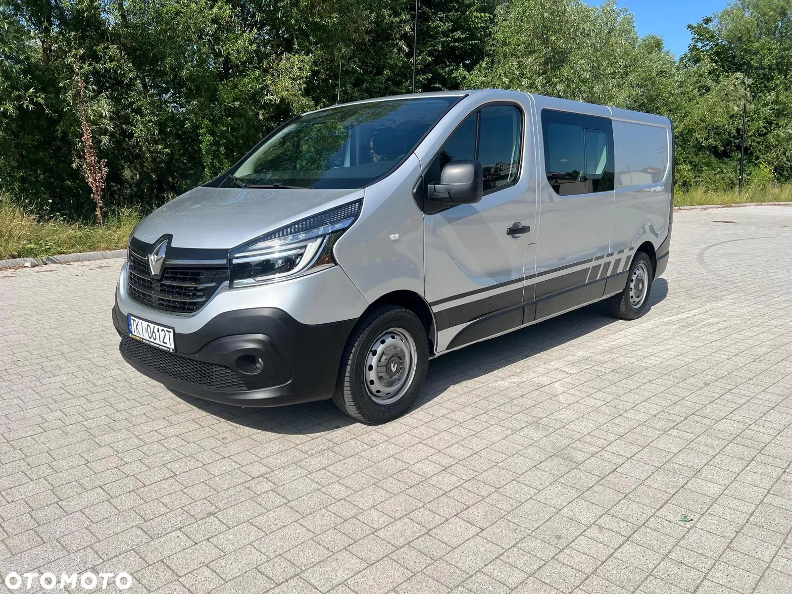 Renault Trafic L2H1 / 2.0 DCI / Brygadówka / 6 osób / - 25