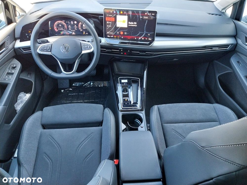 Volkswagen Golf Variant - 14