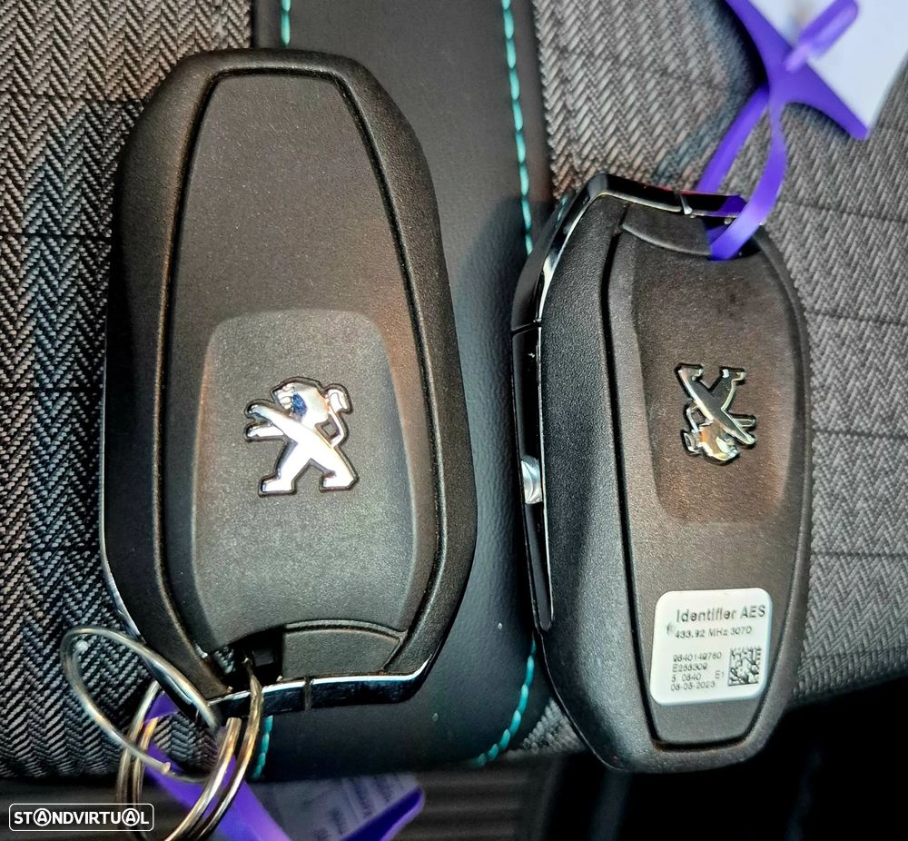 Peugeot e-208 Allure Pack - 34