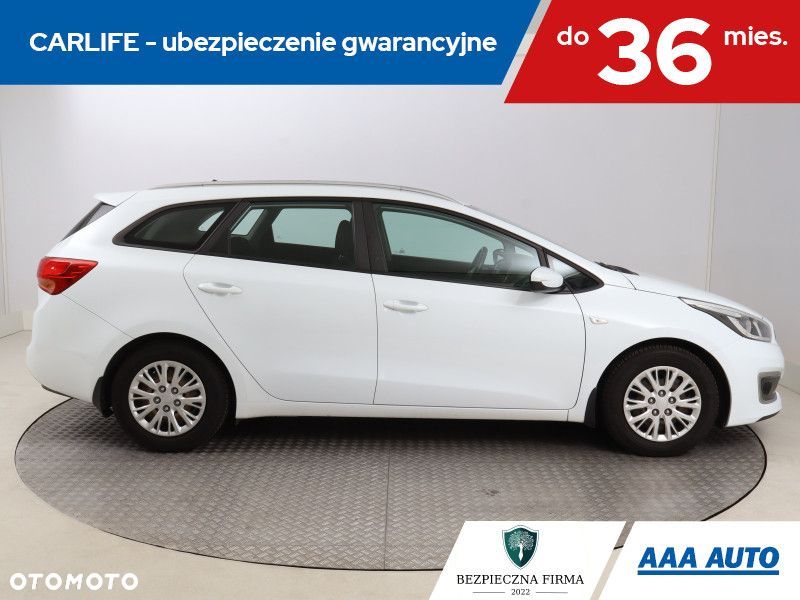 Kia Ceed - 8