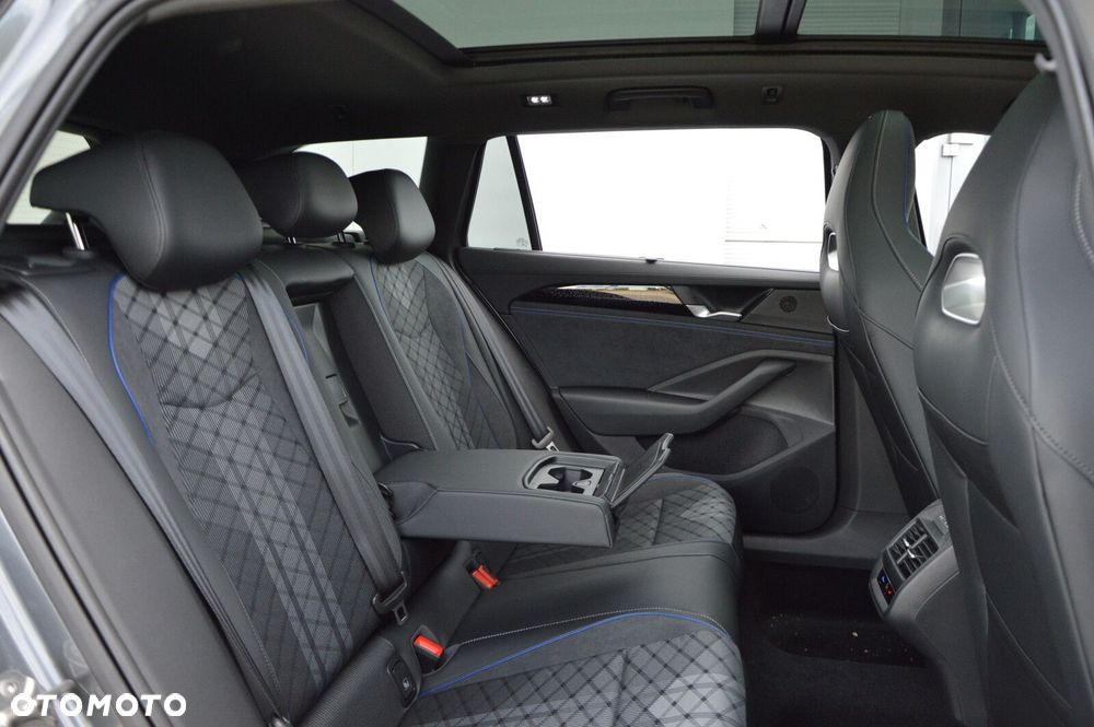 Volkswagen Passat Variant - 33
