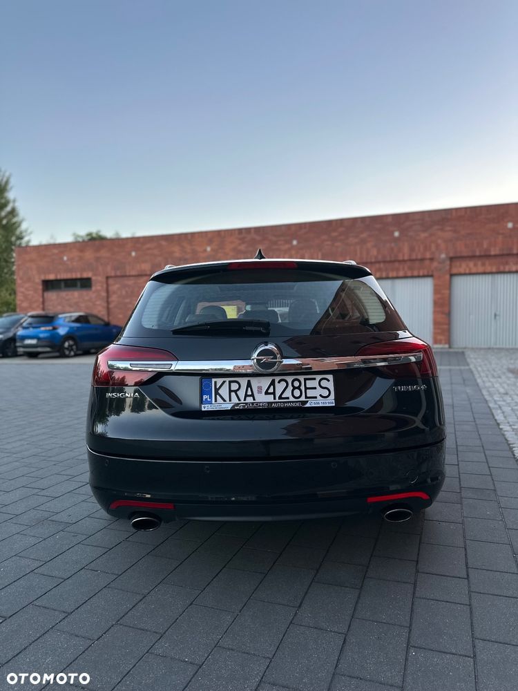 Opel Insignia 2.0 SIDI Turbo 4x4 Sports Tourer ecoFLEX Business Edition - 16