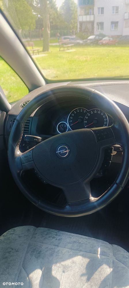 Opel Meriva - 9
