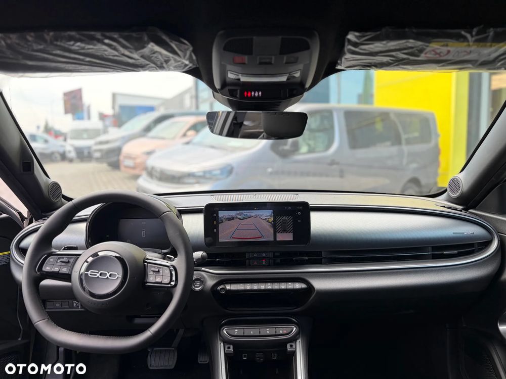Fiat 600 1.2 Turbo Sport eDCT - 10
