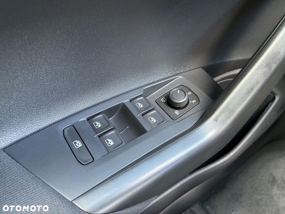 Volkswagen Polo - 22