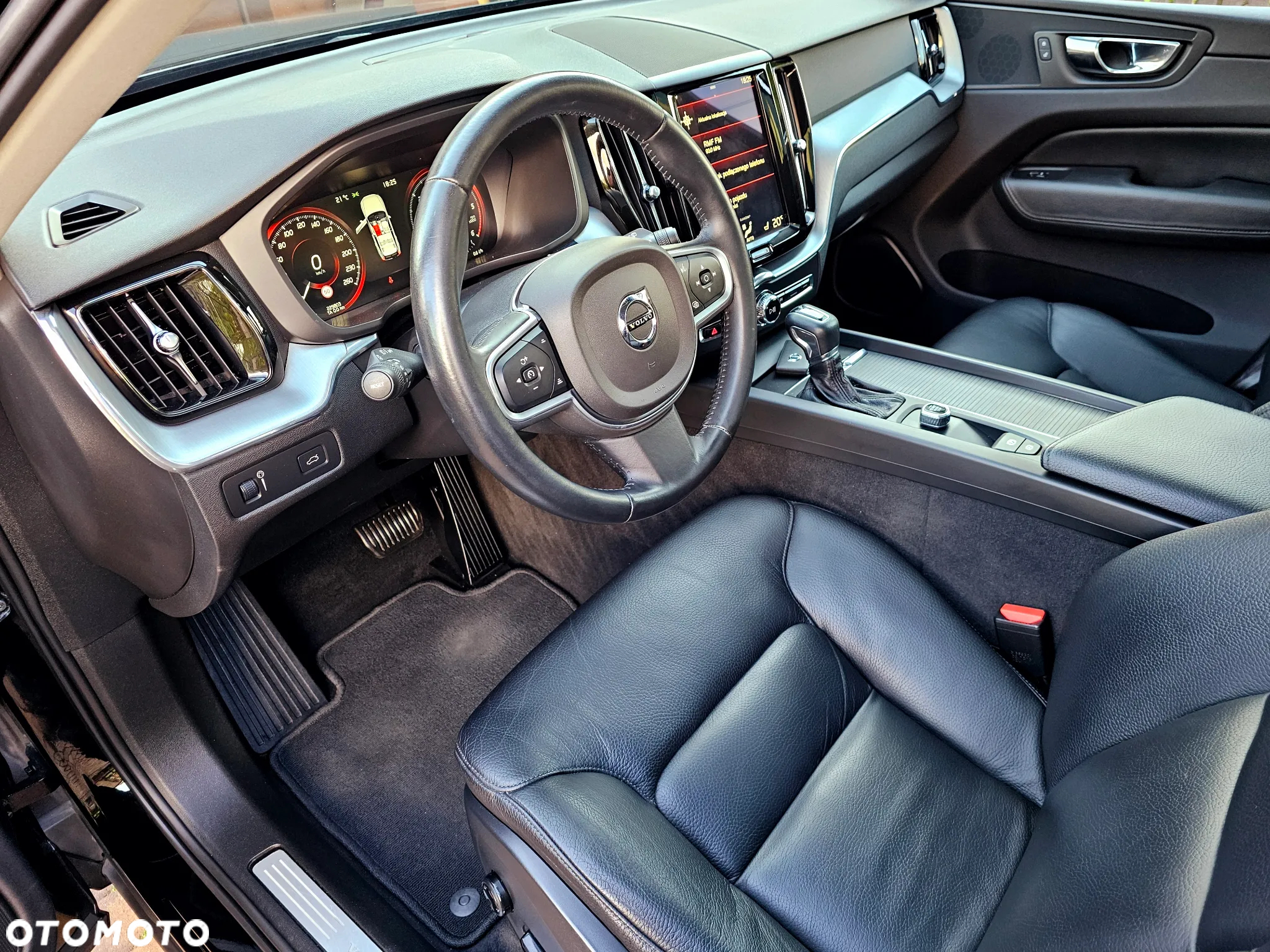 Volvo XC 60 D4 AWD Geartronic Momentum - 30