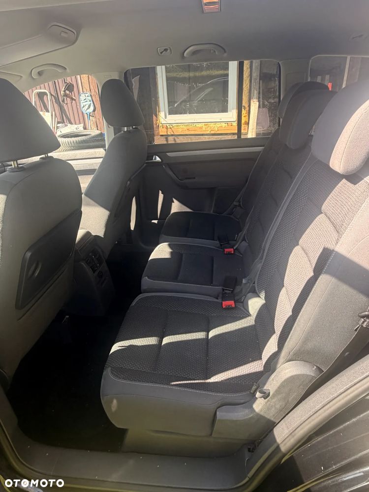 Volkswagen Touran 2.0 TDI DPF Comfortline - 6