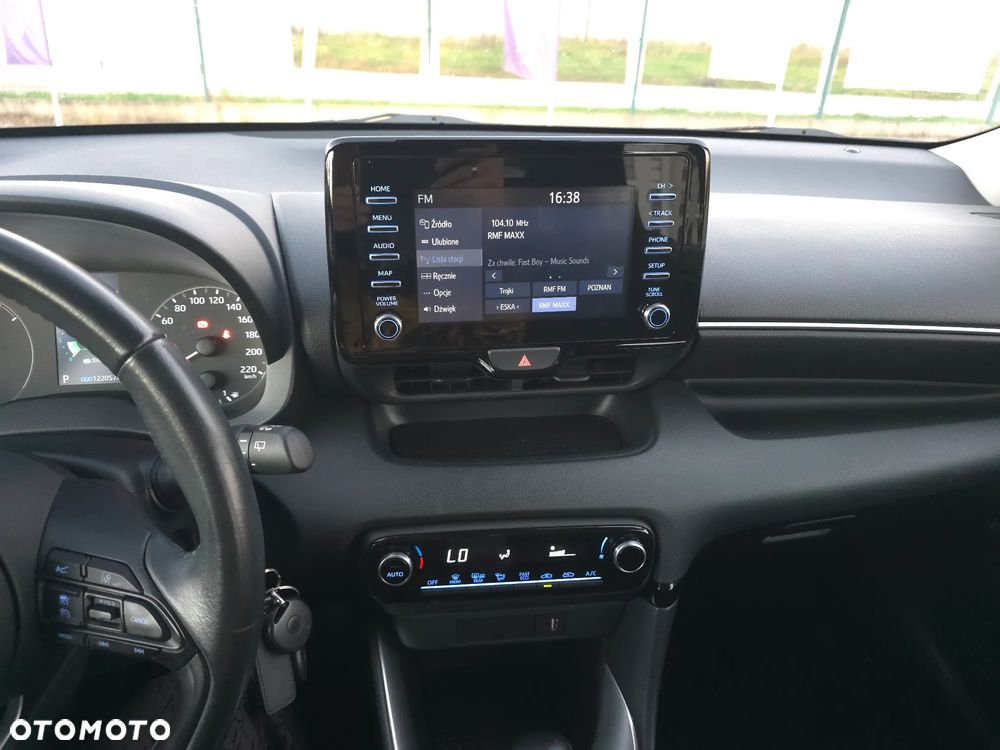 Toyota Yaris Hybrid 1.5 Comfort - 23