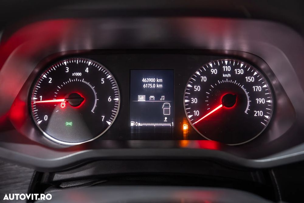 Renault Trafic Combi 2.0 Blue dCi 110 S&S L2 8+1 Life - 11