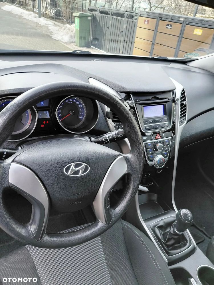 Hyundai i30 1.4 Classic + - 6