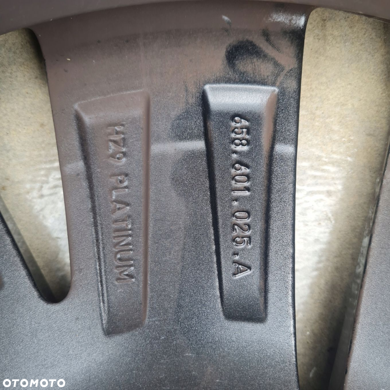 FELGA SKODA KAMIQ 17 658601025AA - 3