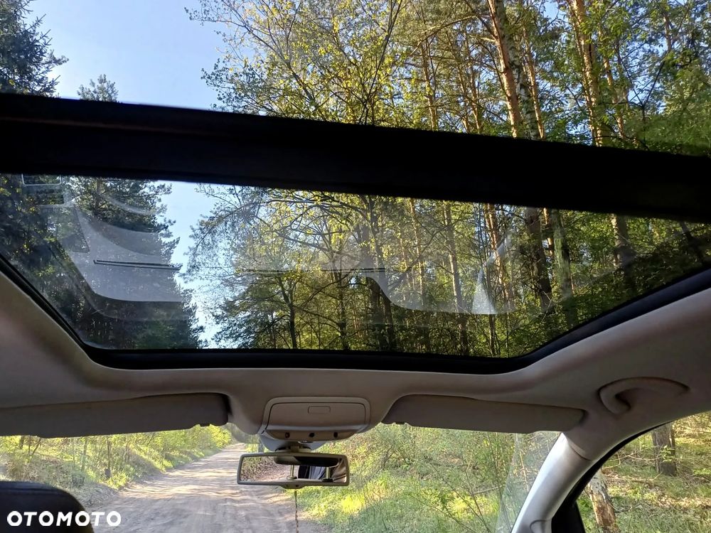 Volkswagen Touran 1.4 TSI STYLE - 13