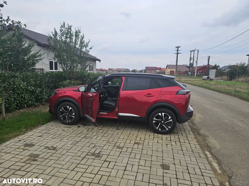 Peugeot 2008 1.2 PureTech EAT8 STT GT - 2