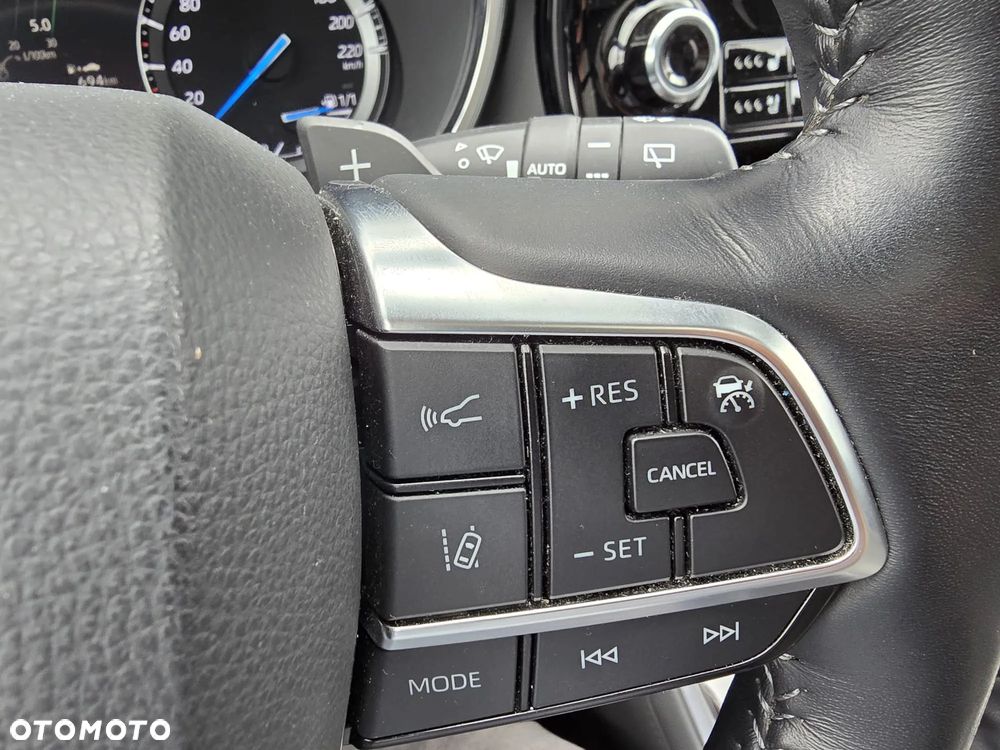 Toyota Highlander 2.5 Hybrid Executive - 24